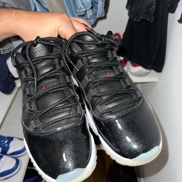 Bundle of 5 Hype Sneakers containing Nike Dunks, Jordans and Yeezy - Picture 8 of 15